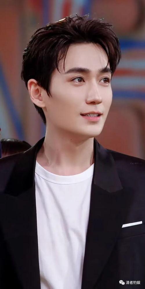 刘大锤爆料男爱豆视频,男爱豆私密视频引发热议  第1张